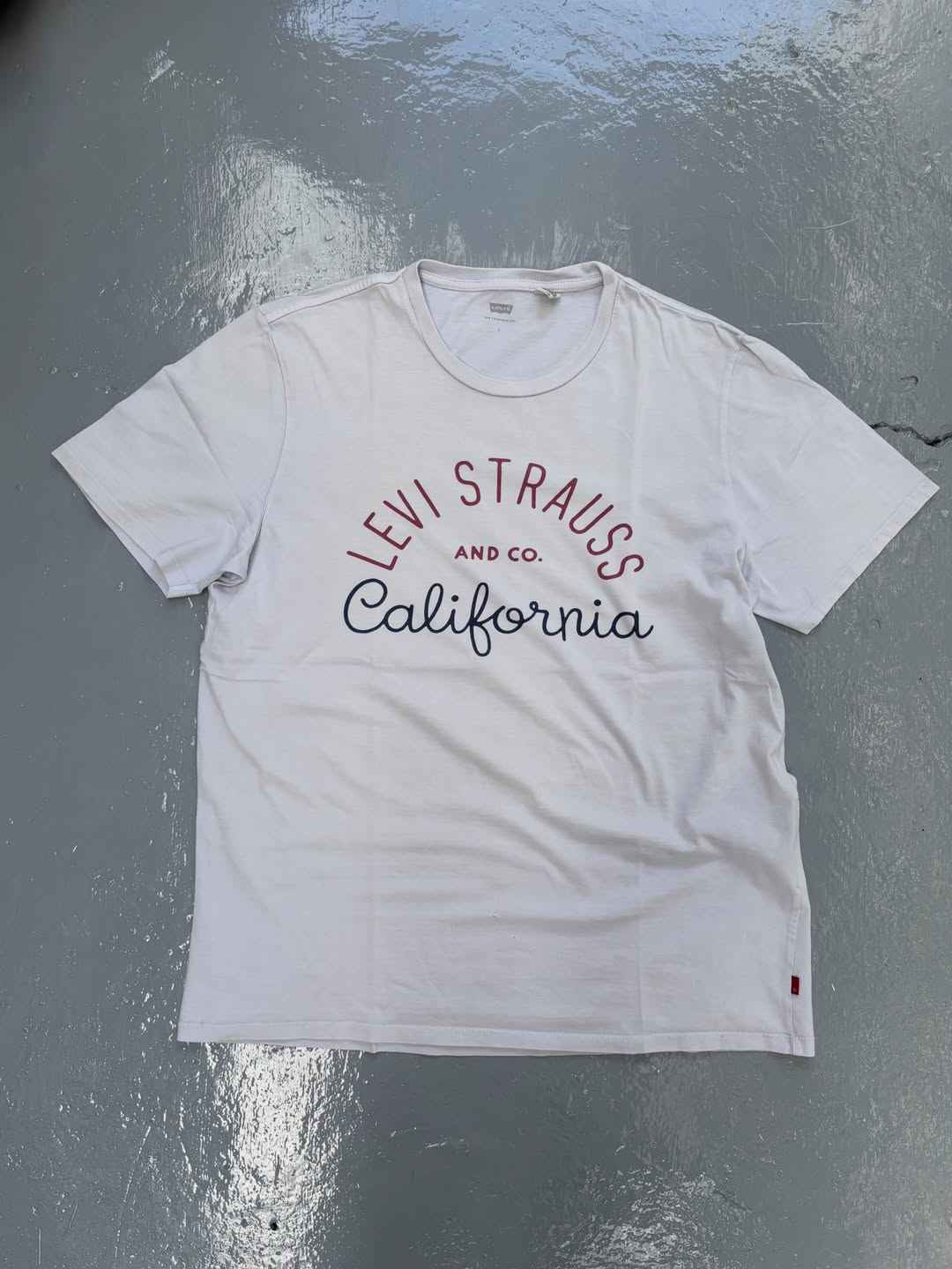 tshirt levi's california 2 Kaos thrift